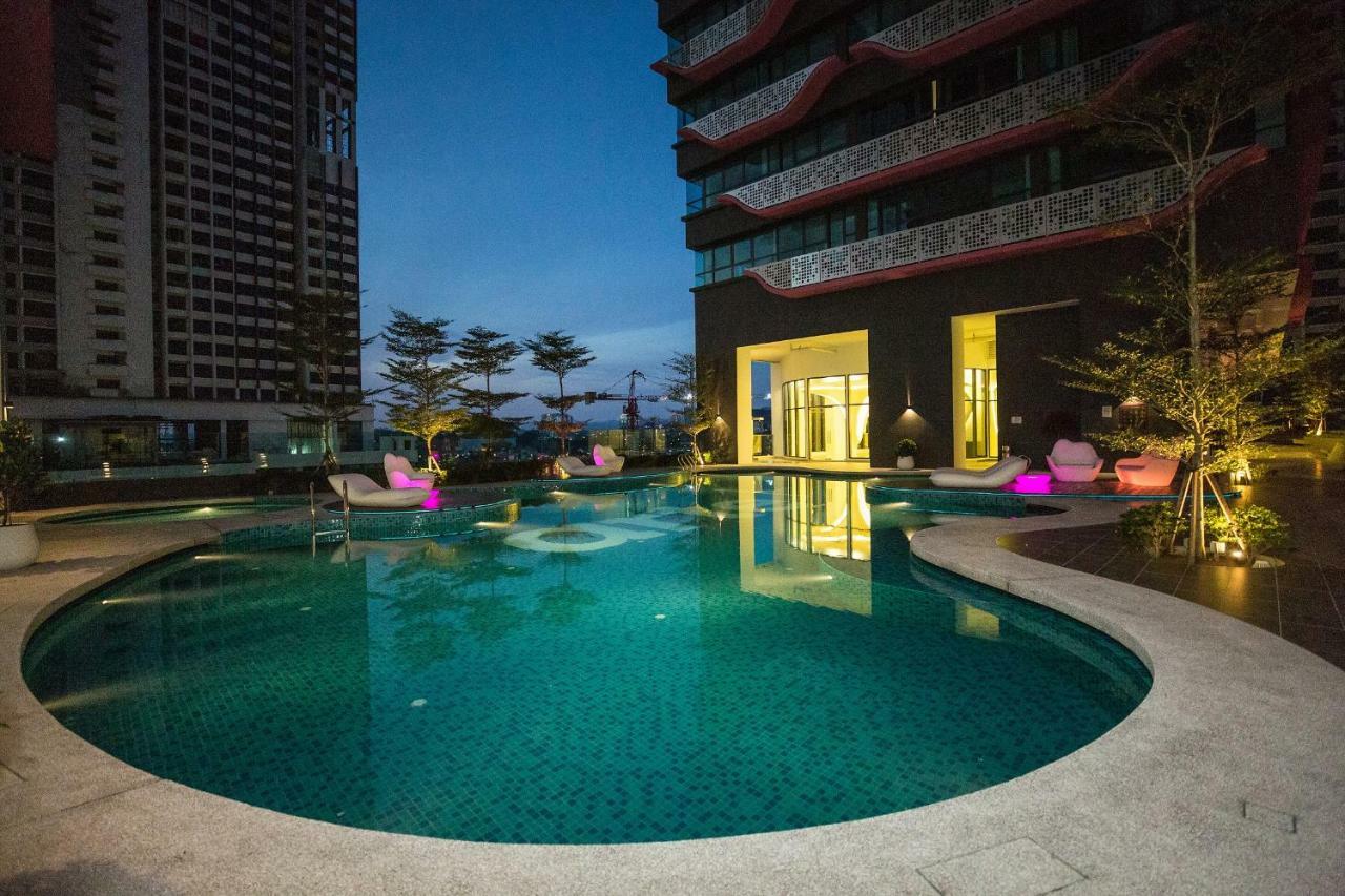 Arte Plus Klcc By Psm Luxury Suites Куала Лумпур Екстериор снимка